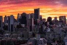中葡足球比赛比分-中葡足球对决，比分背后的战术博弈与未来启示